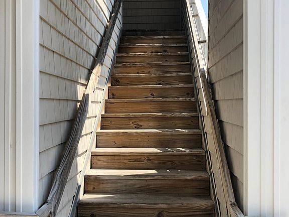 4th image of 615 Spencer Farlow Dr Unit 22