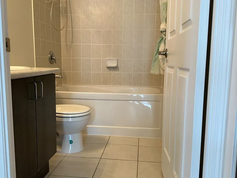 35 Hollywood Ave #1620 — Photo 14