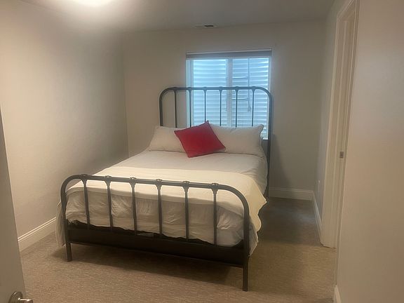 3rd image of 103 Rabbit Rd Unit A