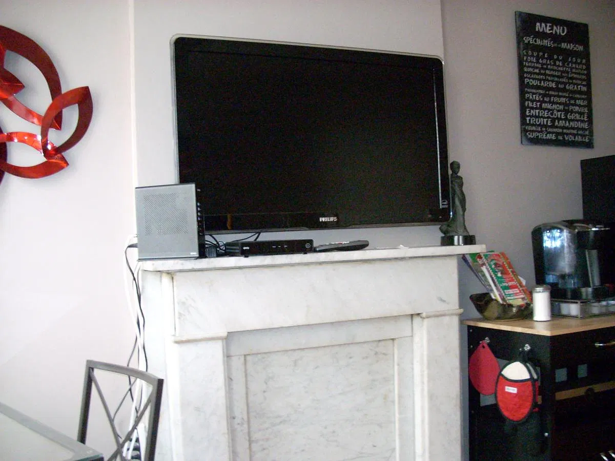 2 bed, 700 sqft, $3,150 — Photo 4