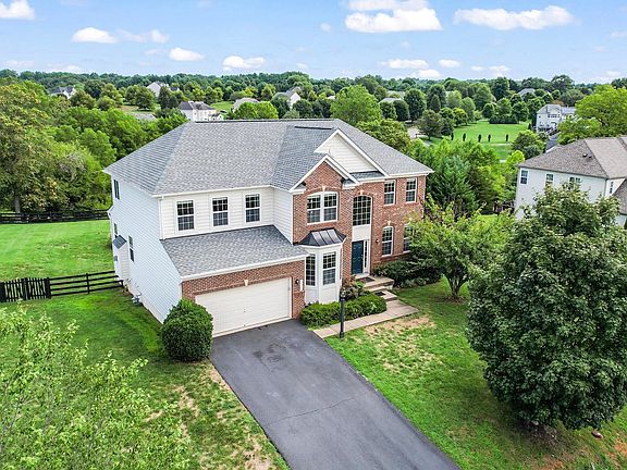 2nd image of 5610 Jamisons Farm Dr