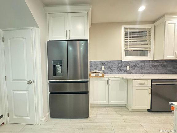 4th image of 40-29 167th Street
