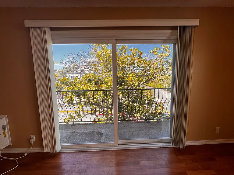1855 Trinity Ave #13 — Photo 4