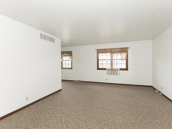 3rd image of 2008 Leland Way