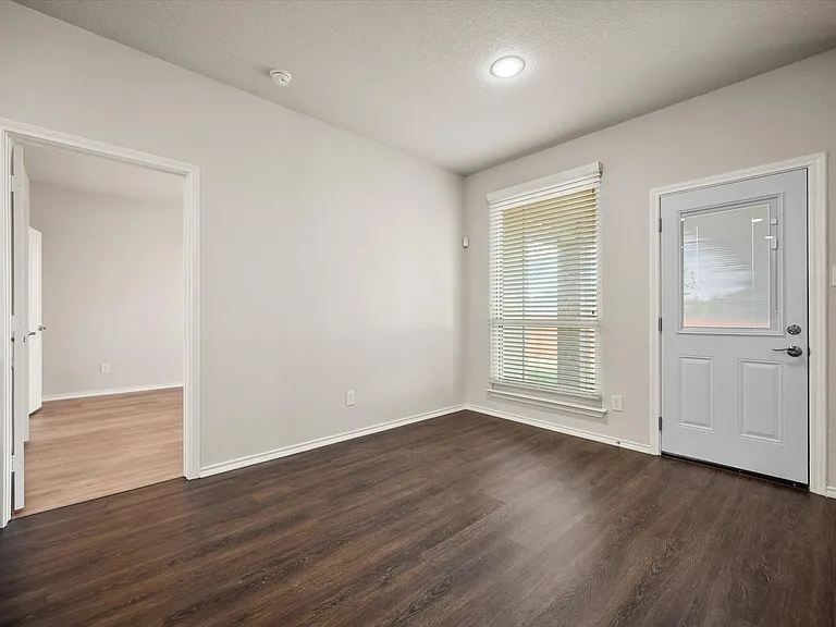 1449 Elkford Ln — Photo 26