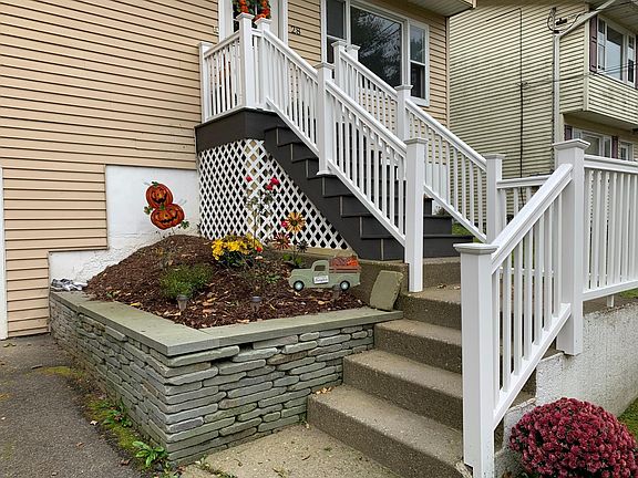 2nd image of 28 Phinn Ave #1