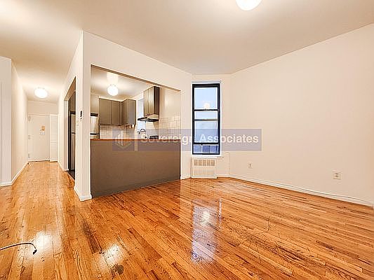 1st image of 141 W 116th St #5B