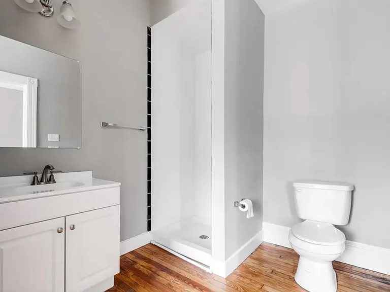 939 W Grace St — Photo 39