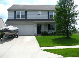 6329 Green Grass Ln, Whitestown, IN 46075