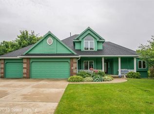 4955 Copper Creek Dr, Pleasant Hill, IA 50327