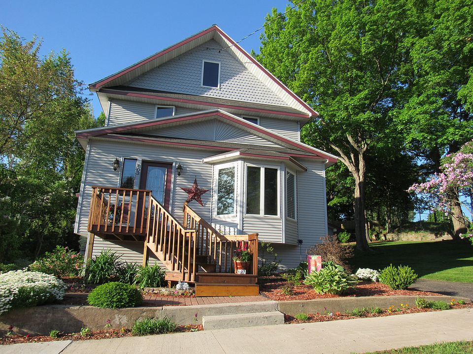 1st image of 803 W Douglass Ave