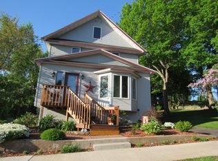803 W Douglass Ave, Houghton, MI 49931