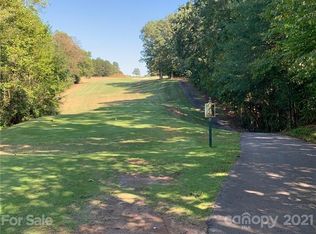 5036 Woodwinds Dr NE, Hickory, NC 28601