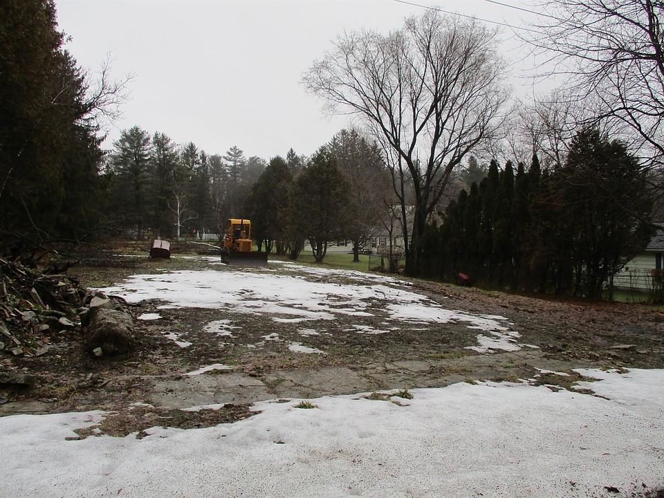 1st image of 7 Dow St