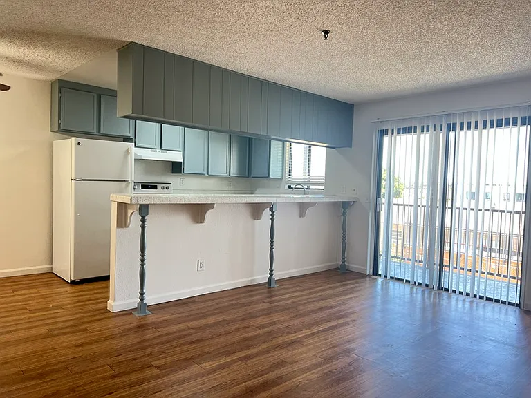235 Willie James Jones Ave — Photo 5