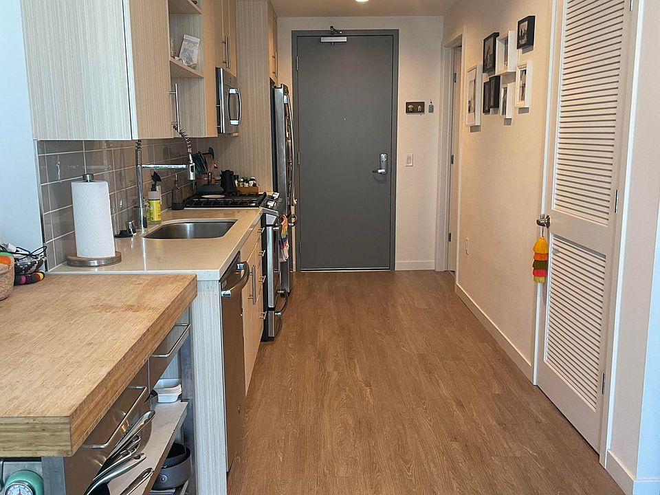 1st image of 333 13th St #901