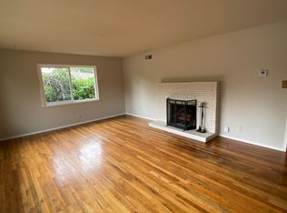 854 Sunset Dr, Pacific Grove, CA 93950