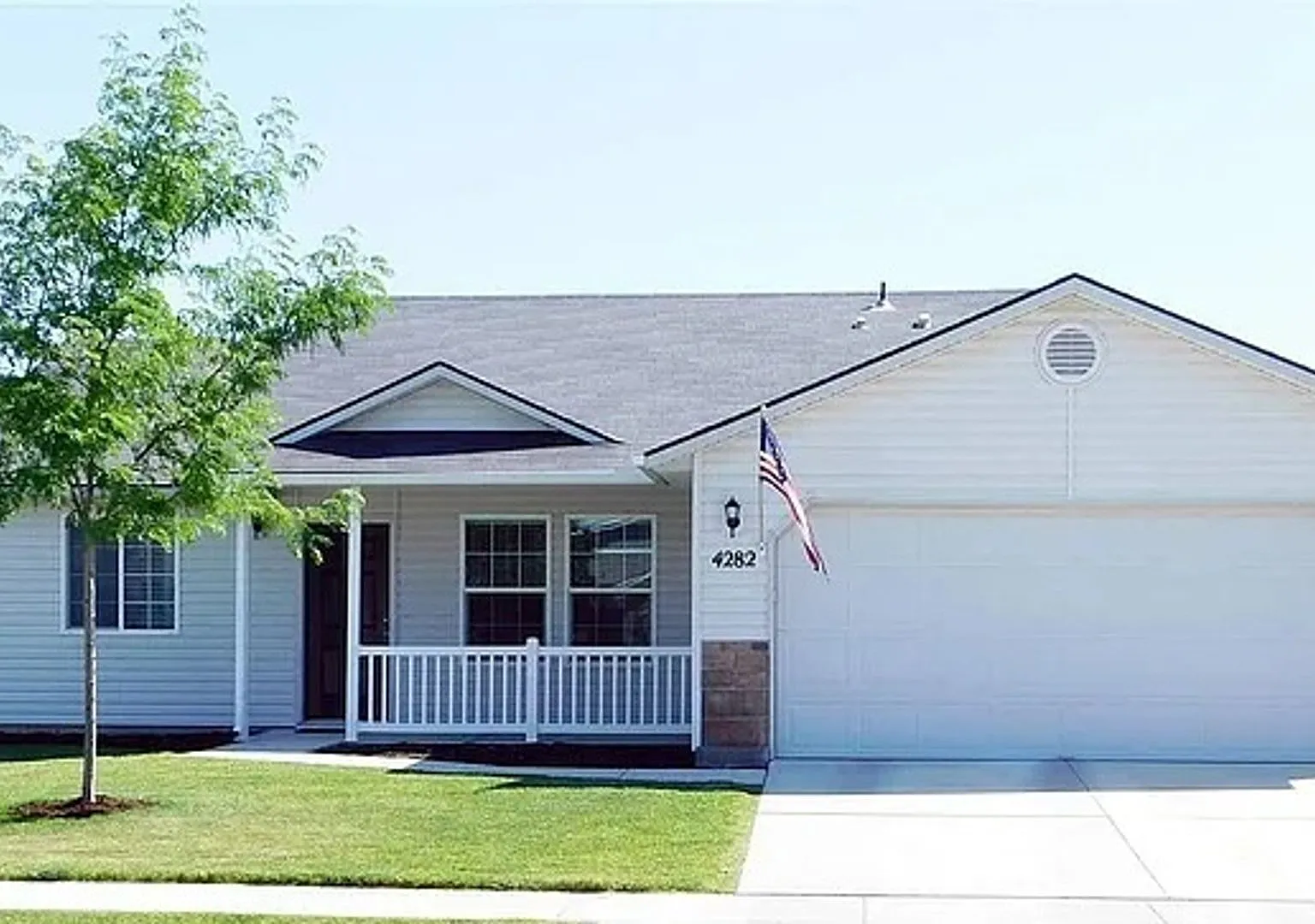Adorable 3 bed 2 bath home in Meridian just off Locust Grove and Amity — Photo 1