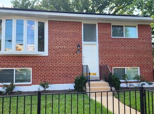 1405 42nd St SE, Washington, DC