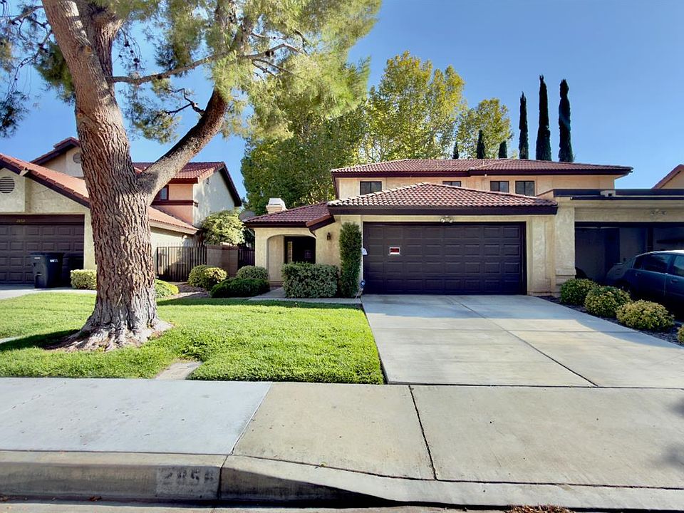 1st image of 2856 Dartmouth Dr