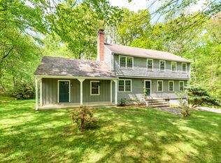 20 Ledgewood Dr, Wilton, CT 06897