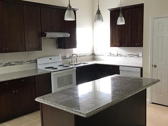 5th image of 1527 Develon Dr