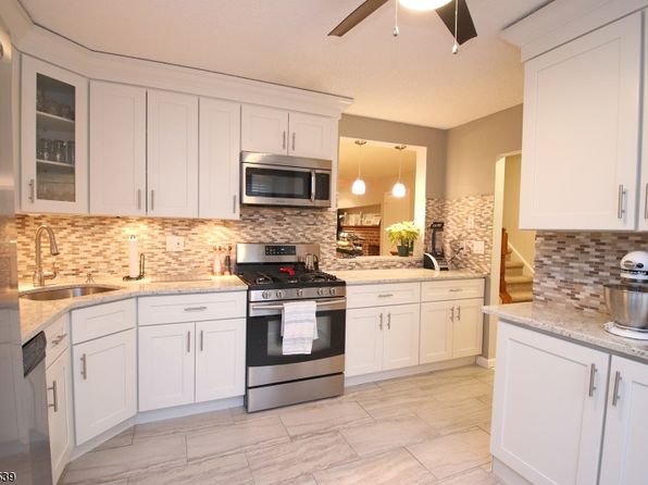 303 Brokaw Ct