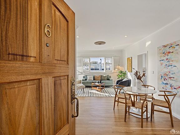 4th image of 1701 Grove St APT 6