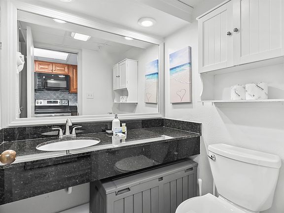 5th image of 1501 S Ocean Blvd. #1042