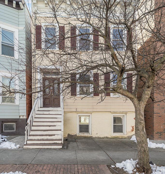 70 Dana Ave, Albany, NY 12208 MLS 202318573 Zillow