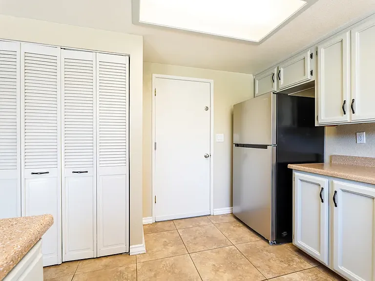 607 Grider Dr — Photo 1