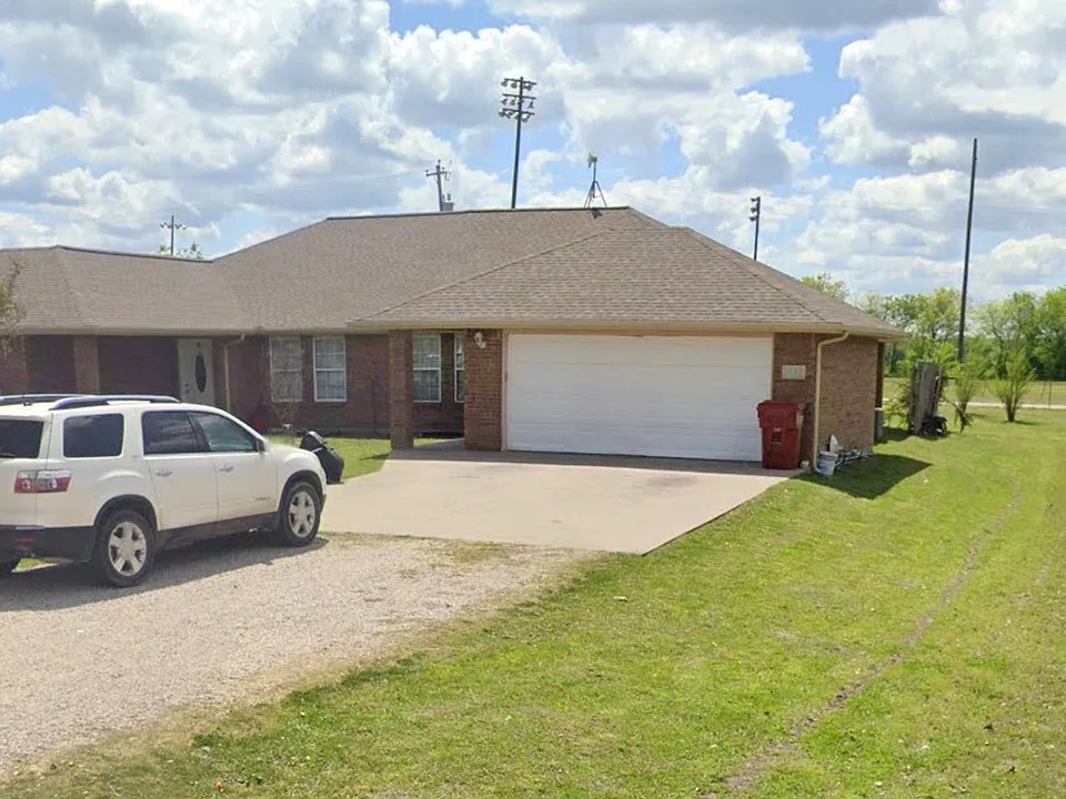 105 Harmon Cir #B