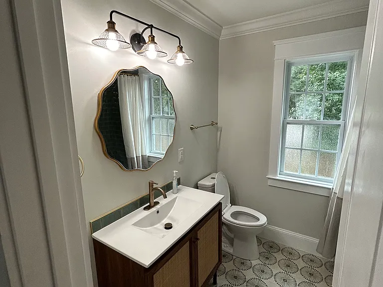 5428 Roxbury Dr — Photo 10