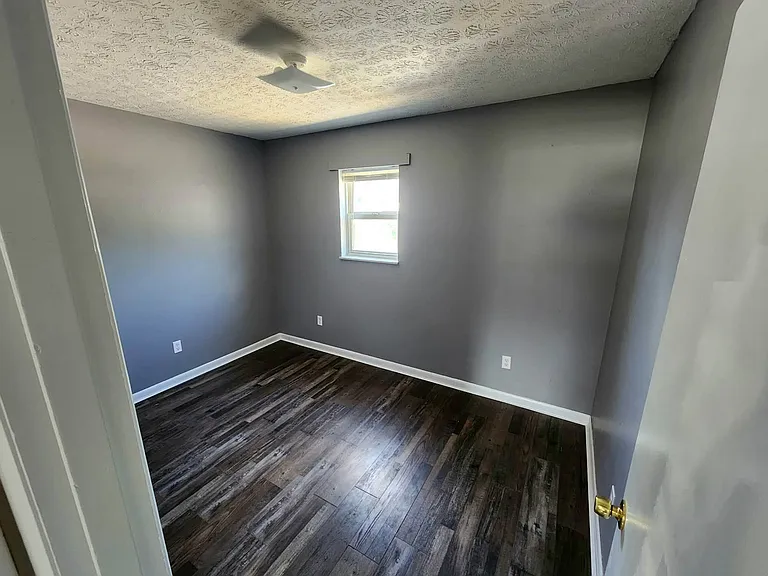 713 Mill St — Photo 8