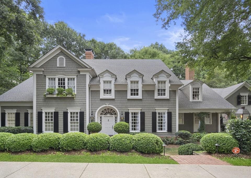 1st image of 15 Chatsworth Pl NW