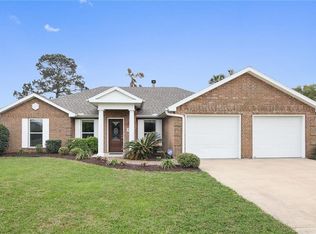 2459 Emily Ann Ln, Lake Charles, LA 70605