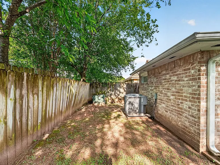 10315 Goodrum Rd — Photo 34