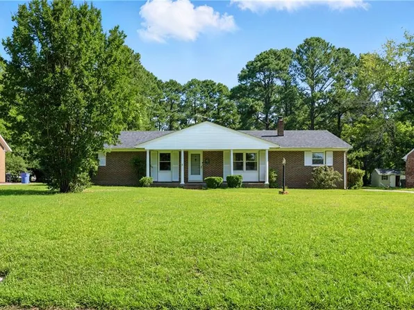 404 Crescent Dr, Franklin, VA 23851