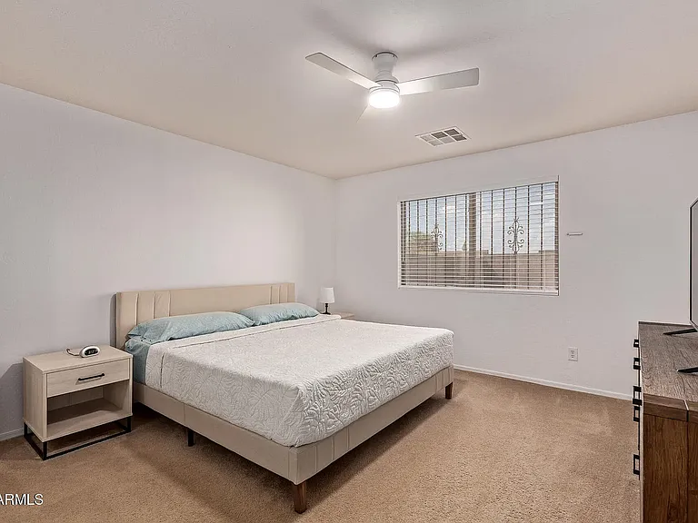 15864 W Anasazi St — Photo 7