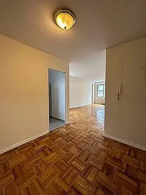 Rented by Bond New York | media 10