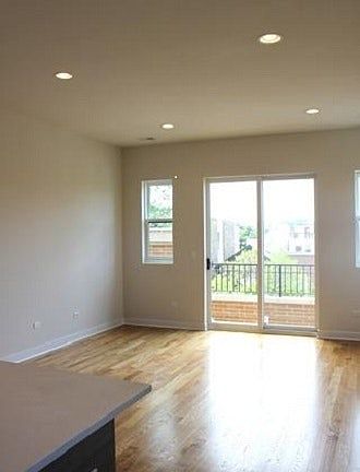5th image of 1952 W Erie St Unit 2W