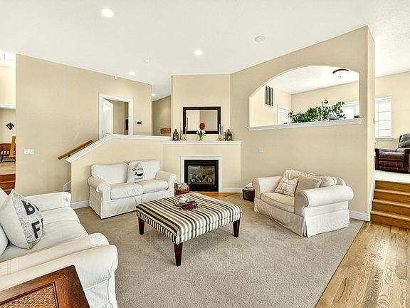 5th image of 4425 Park Ridge Dr