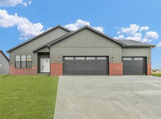 2816 Clarion Rd, Urbana, IL 61802