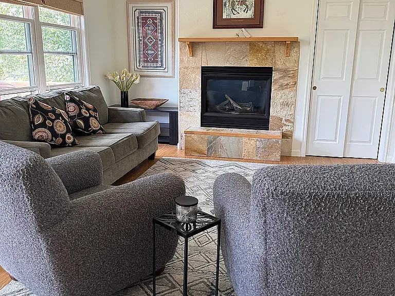 655 Gold Rivers Ct — Photo 7