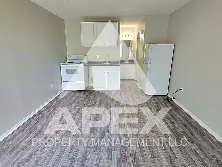 Payne Ave Apartments — Photo 8