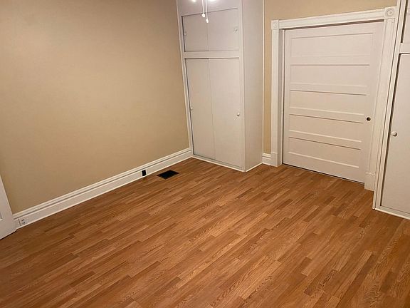 2nd image of 4631 Oldenburg Ave