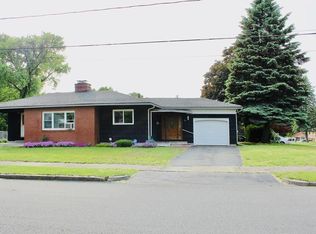 32 Mellon St, Springfield, MA 01104