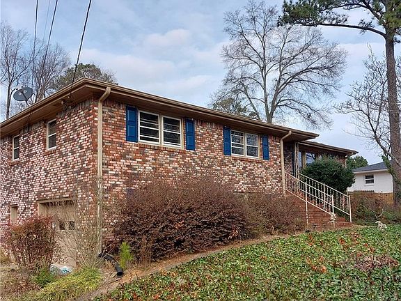 3rd image of 1803 Hasty Rd