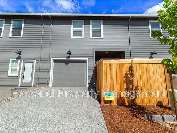 3rd image of 12603 NE 116th Way