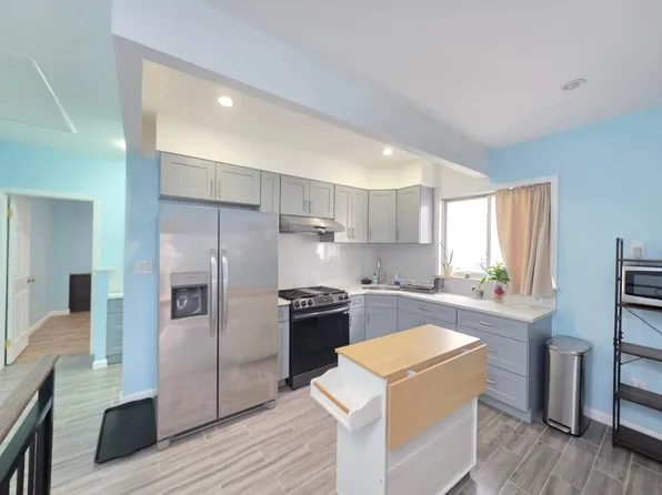1949 77th St, Brooklyn, NY
